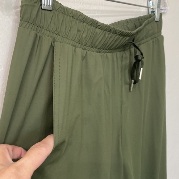 Zyia green nylon athletic pants size small. - Picture 3 of 10